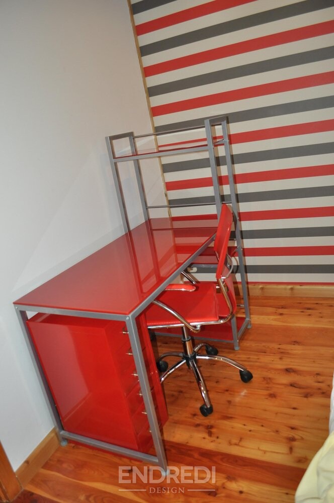 Bauhaus piros íróasztal, szék és fém szekrény, 3 darabos szett - Image 5