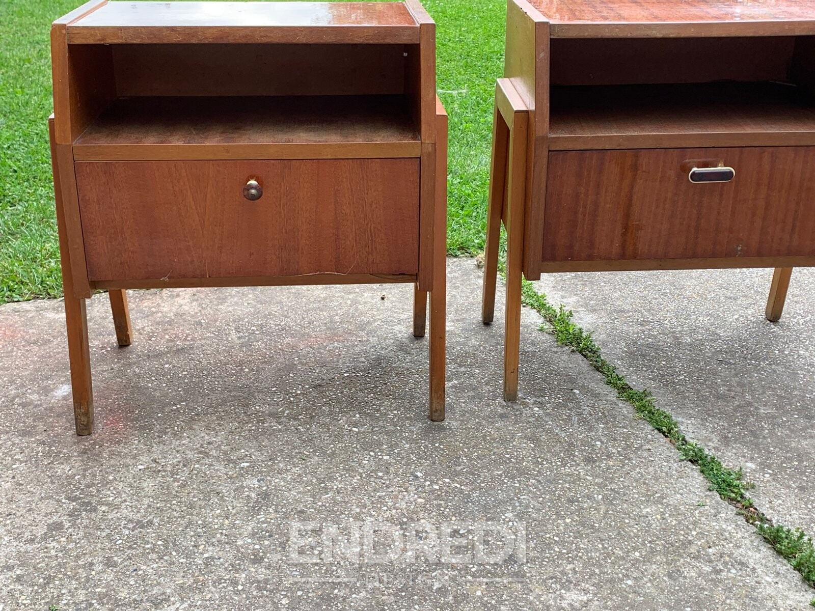 Mid-century éjjeliszekrény — Varia, 1950-as évek, 2 darabos szett - Image 4