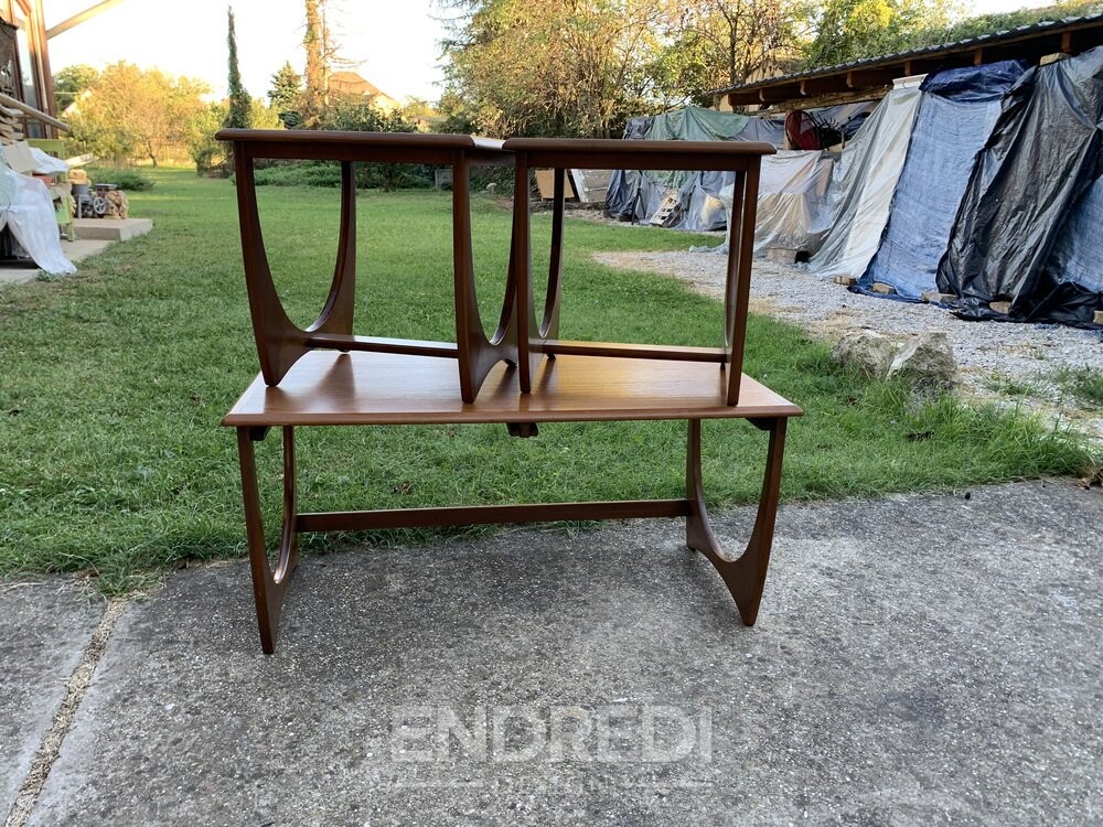 Mid-century teak egymásba tolható asztalok — Victor Wilkins — G Plan, Uk, 1970-as évek, 3 darabos szett - Image 4